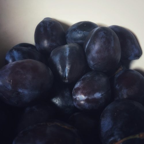 Organic Plums  (250g)