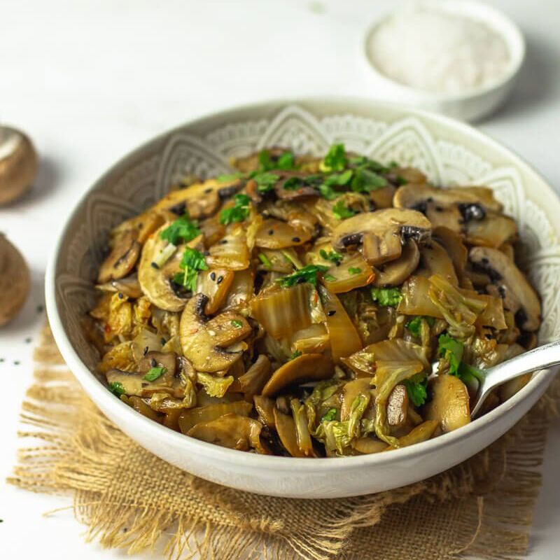Chinese cabbage & mushroom wok